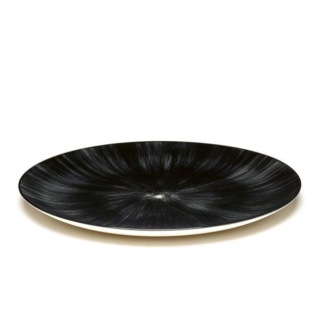 Flacher Teller Mit Schwarzer Mitte 28cm (2 Stück) Von CHEFGASTRO 6 Flacher Teller Mit Schwarzer Mitte 28cm (2 Stück) Von CHEFGASTRO – Bild 6